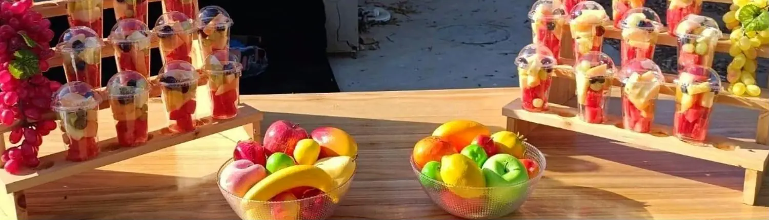 fruit-cups-stand-1500x430 דוכן כוסות פירות לאירועים בהרצליה - ימבמבם